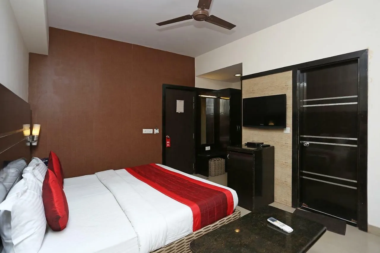Oyo 13541 Otani Hotel Delhi  Guest house Delhi (National Capital Territory of India)
