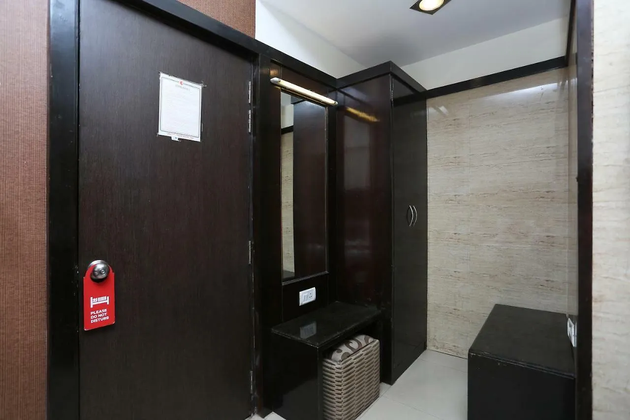 Oyo 13541 Otani Hotel Delhi  Guest house